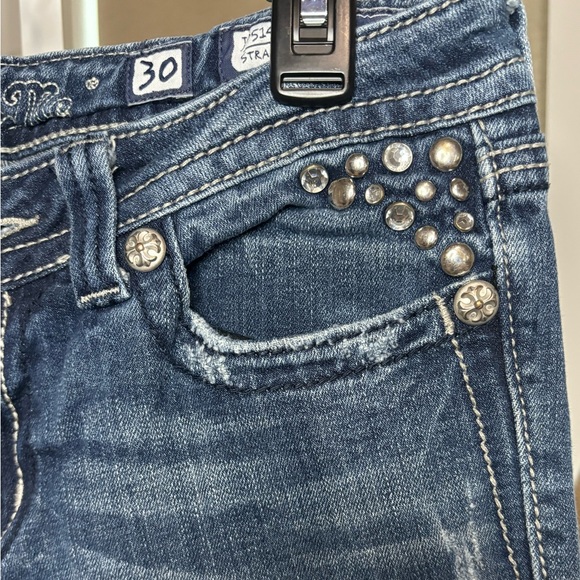 Miss Me Straight Leg Designer Jeans with Embellishment’s, Size 30 - Picture 3 of 8